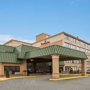 Hotel Ramada By Wyndham Near Paramus Rochelle Park